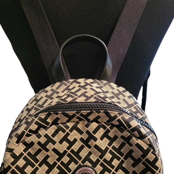 Tommy Hilfiger backpack - Picture 2 of 6